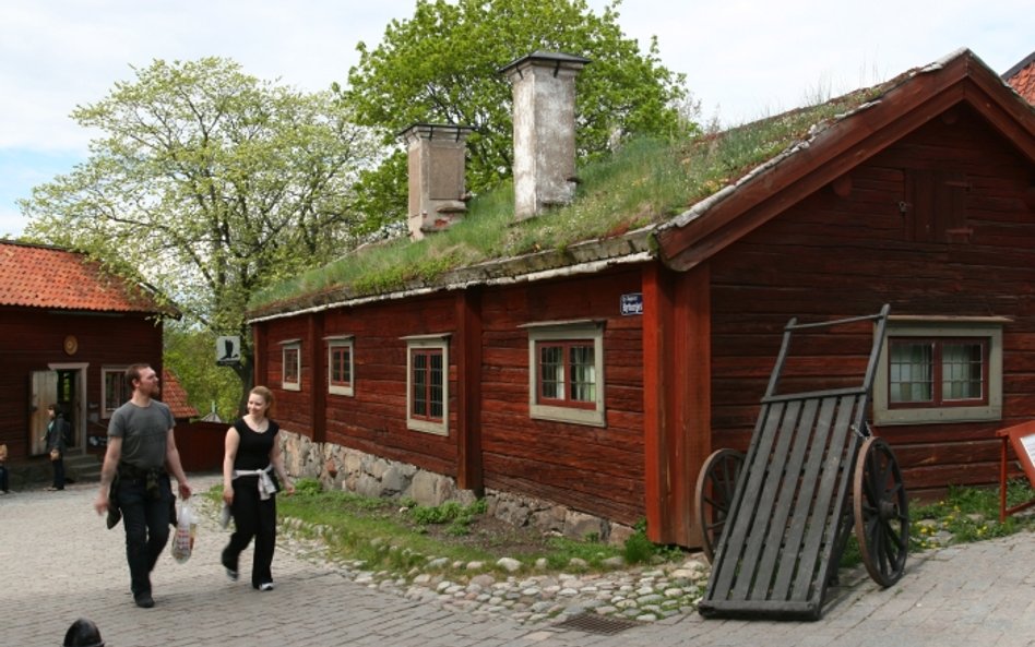 Szwedzi spędzają wiele czasu na świeżym powietrzu, choćby w swoich słynnych skansenach