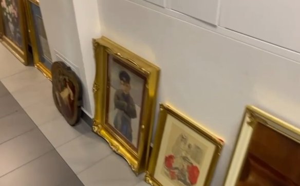 Zatrzymany  mężczyzna przez lata gromadził kolejne wartościowe obrazy, które w żaden sposób nie stan