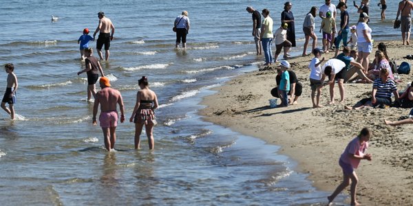 Pomorskie - sezon kąpielowy nad morzem coraz bliżej. Sopot z