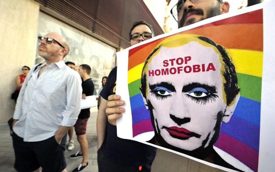 Hiszpanie przeciwko antygejowskiej polityce Putina