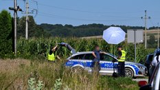 Służby na miejscu uderzenia rosyjskiej rakiety