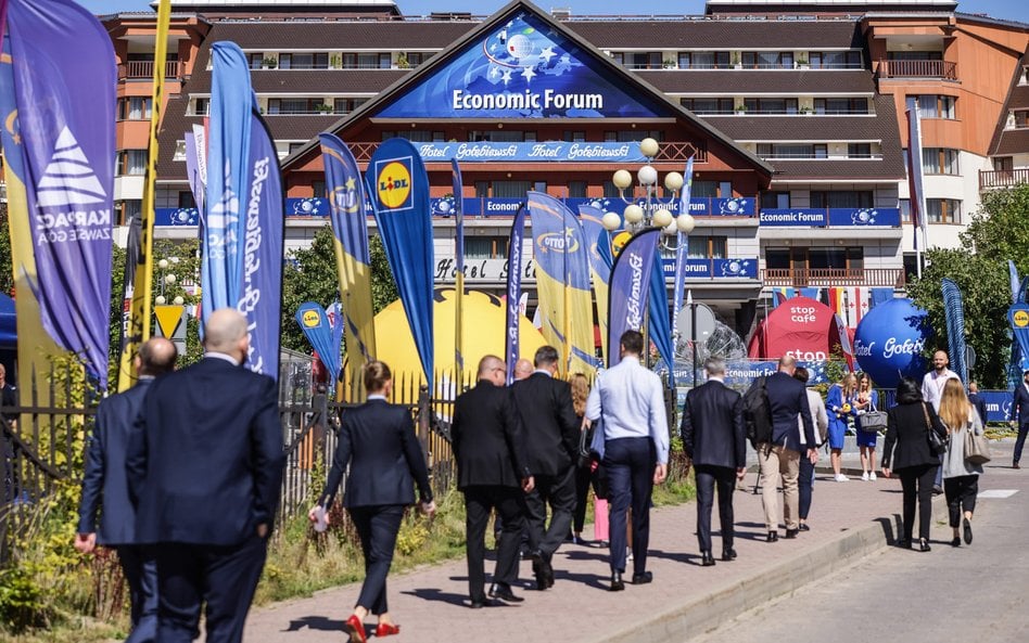 Podobnie jak przed rokiem, rozpoczynające się 2 września XXXIV Forum Ekonomiczne odbywa się w Hotelu