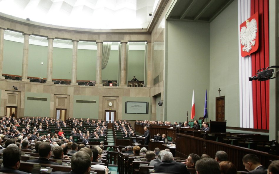 CBOS: Poparcie dla Donalda Tuska ostro w dół