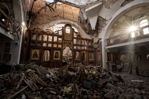 Uszkodzona świątynia w Konstantynówce