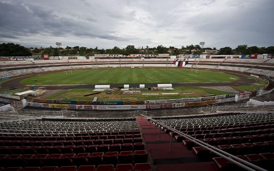 Stadion piłkarski w Ribeirao Preto, 336 km od Sao Paolo