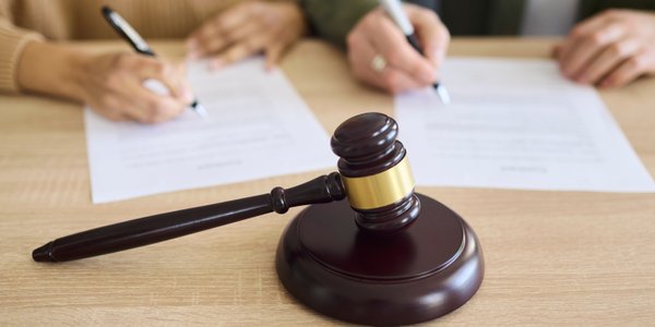 Nie zawsze trzeba spłacać rodzinę po otrzymaniu spadku. Wyjaśniamy przepisy