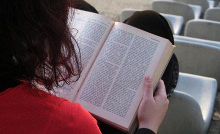 Licencjat na kierunku humanistycznym i 14 tys. zł wystarczą, by w 2,5 roku zostać magistrem prawa.