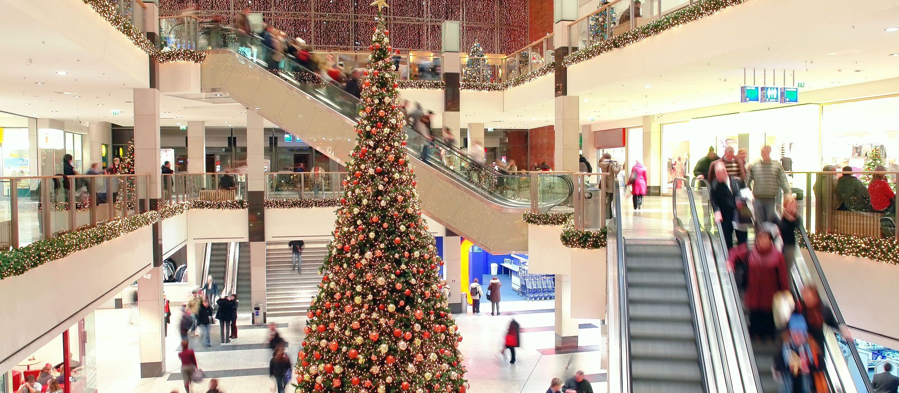 Jak Polacy zaciskają pasa przed świętami