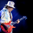 Carlos Santana (1947) sprzedał ponad 100 mln albumów. Jego najnowsza płyta „Blessings and Miracles” 