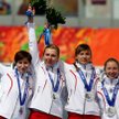 Wicemistrzynie olimpijskie: od lewej Katarzyna Bachleda-Curuś, Natalia Czerwonka, Katarzyna Woźniak 