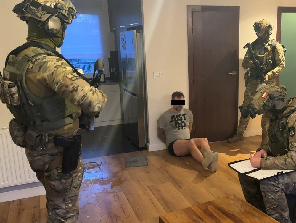 Stołeczna policja zlikwidowała gang przestępczy. Skonfiskowano 7 ton środków odurzających. 2