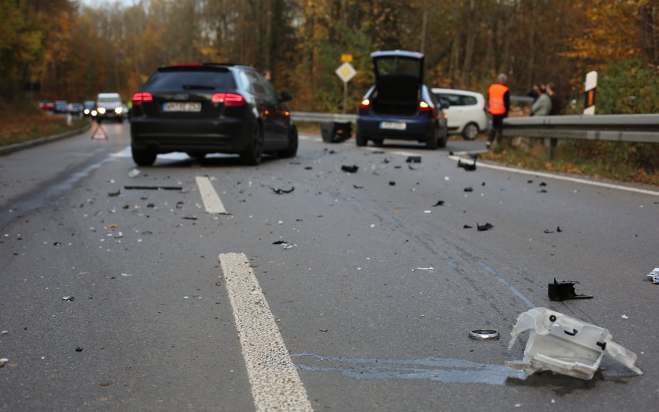 W wypadku samochodowym złamał rękę, sprawca pójdzie do więzienia na pół roku