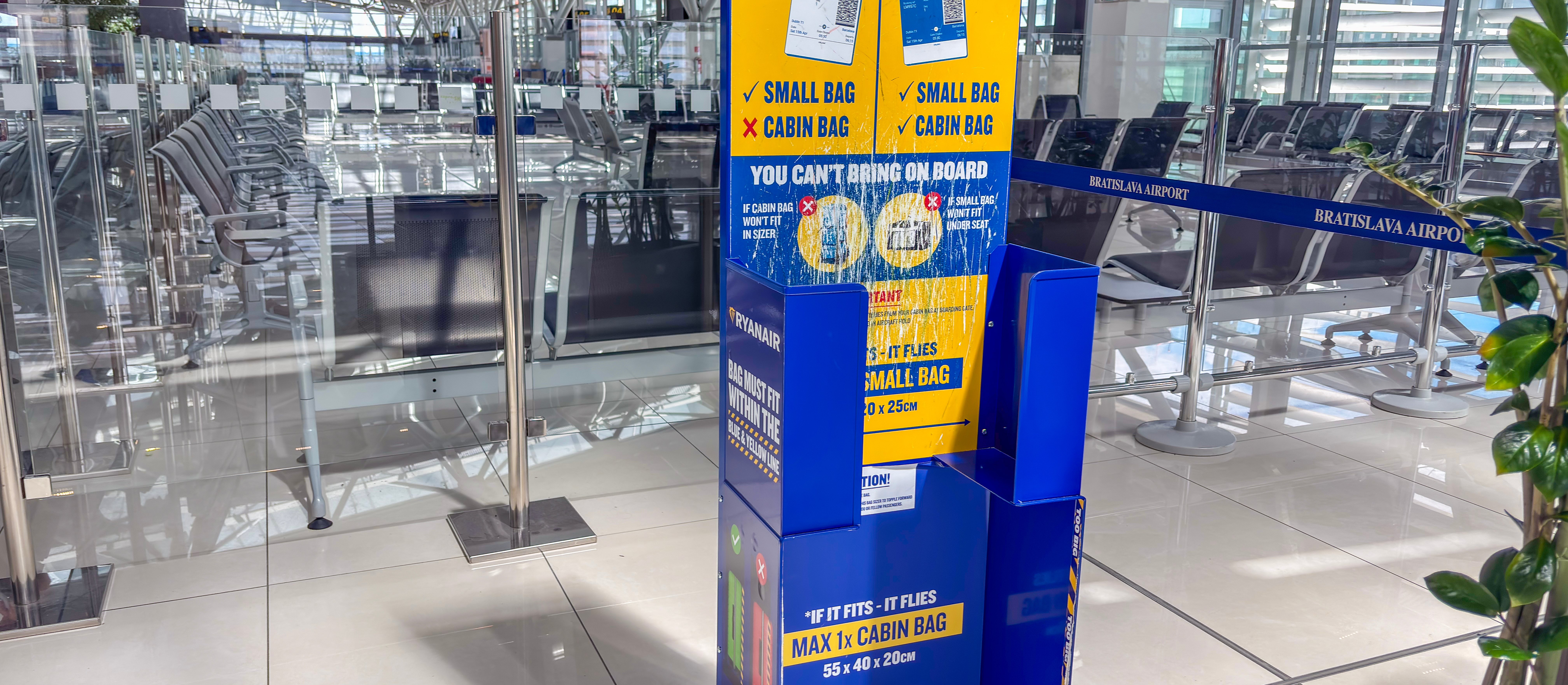 Ryanair zaostrza kontrolę bagażu. Za większy plecak można zapłacić choćby 370 zł
