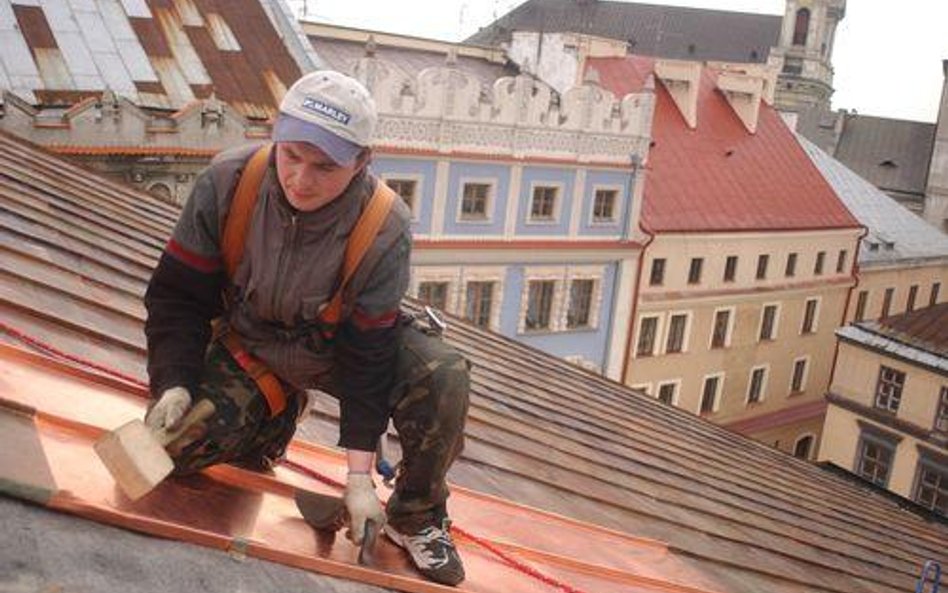 Wspólnota może żądać dopłaty do funduszu remontowego, jeśli właściciel odmówił cesji roszczeń