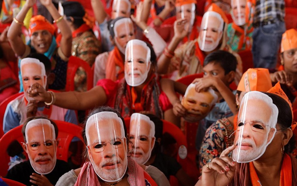 Odkąd Narendra Modi wprowadził się do siedziby premiera Indii, rzesza pracujących dla niego aktywist