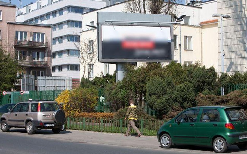 Duże reklamy miały zniknąć, ale tak się nie stało - wyrok WSA