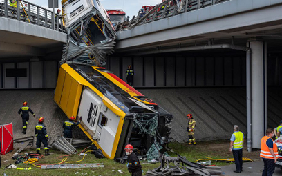 Wypadek autobusu w Warszawie - kierowca zatrzymany