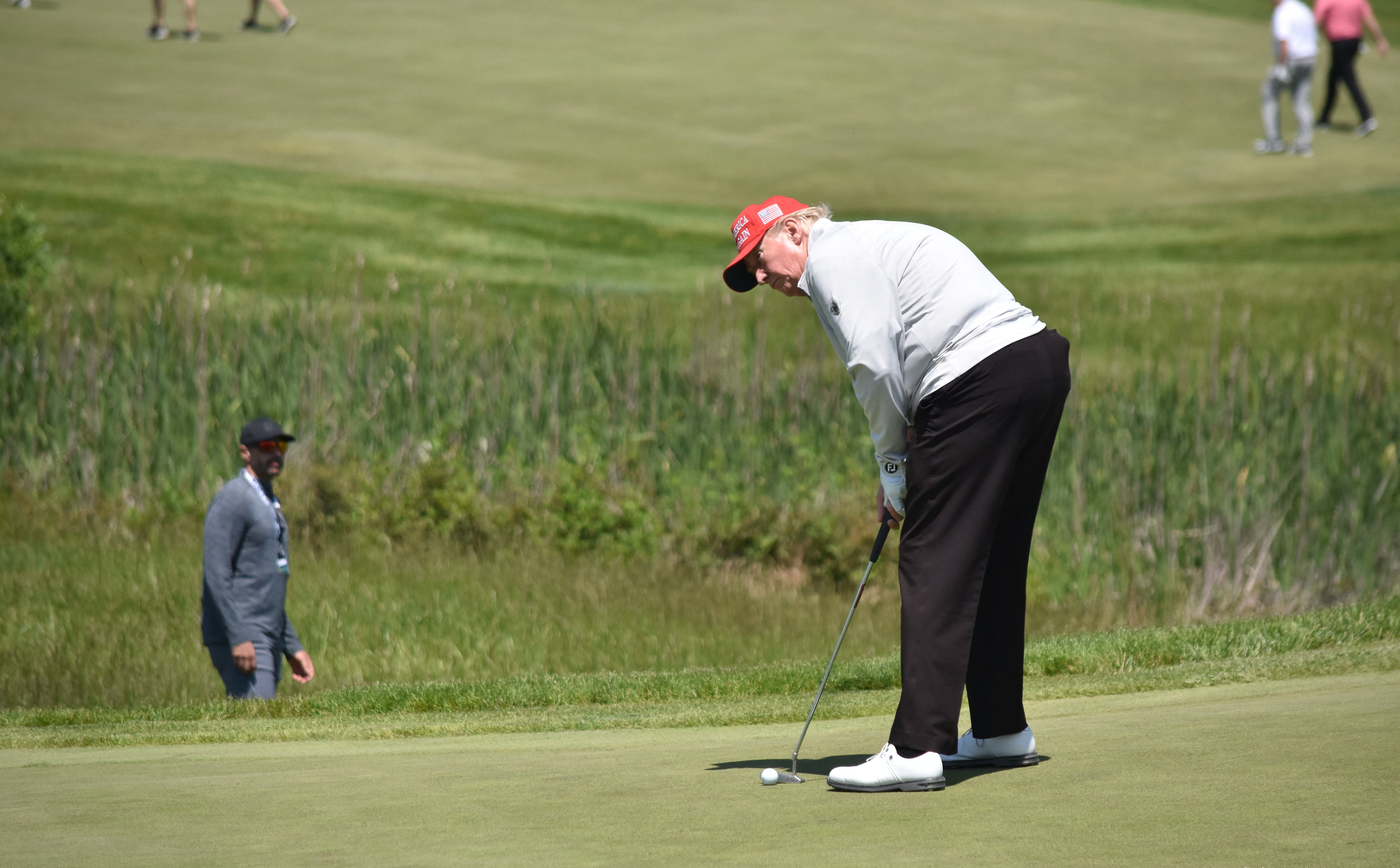 Sankcje klepnięte na polu golfowym. Czy Polska też zapłaci?