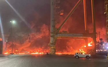 Potężna eksplozja w Dubaju. Pożar na kontenerowcu