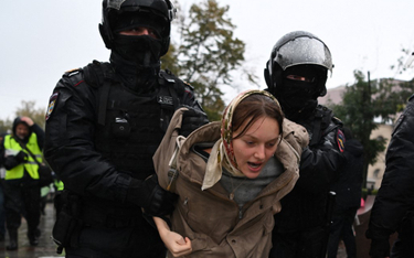 Ponad 730 osób zatrzymanych w Rosji po protestach przeciwko mobilizacji