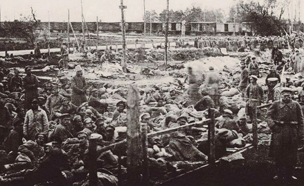 Jeńcy sowieccy wzięci do niewoli przez wojsko polskie pod Radzyminem w sierpniu 1920 r.