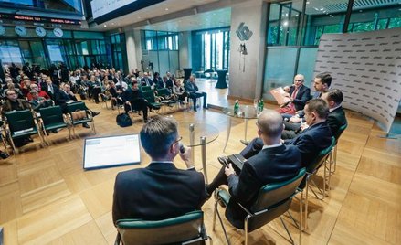 Z każdym kolejnym panelem dyskusyjnym Forum Inwestycyjnego „Parkietu” i „Rzeczpospolitej” gości na S