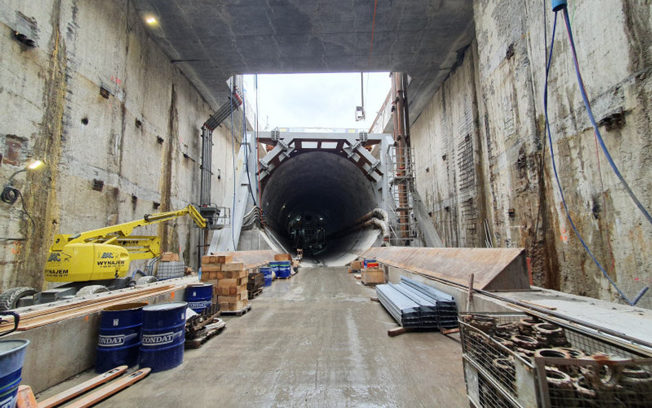 Drążenie tunelu w Świnoujściu pełnym pędem