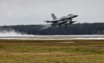 Polski F-16