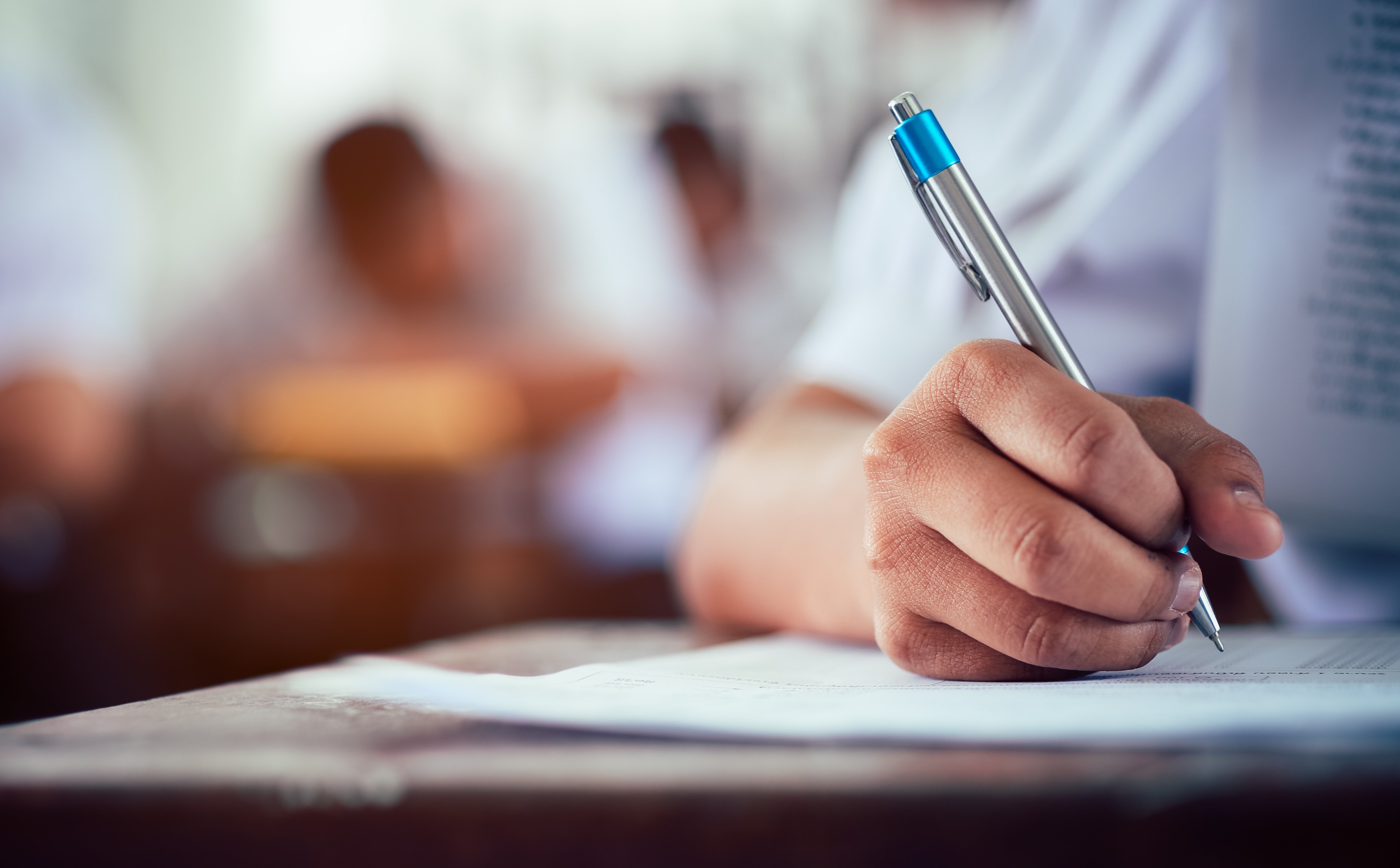 Egzamin ósmoklasisty 2025: Gdzie szukać arkuszy CKE i odpowiedzi?