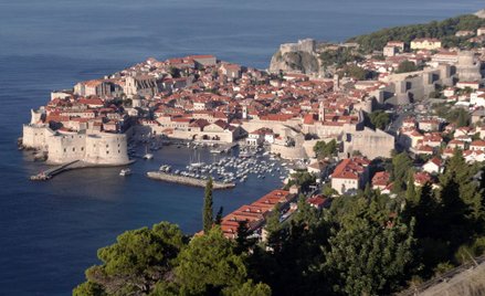 Dubrownik zmaga się z nadmiarem turystów. Chce zakazać nowych restauracji