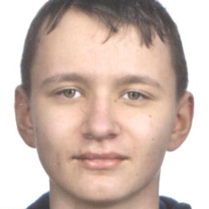 Każdy, kto posiada wiedzę na temat aktualnego miejsca pobytu Mateusza Koczarskiego, może pomóc w jeg