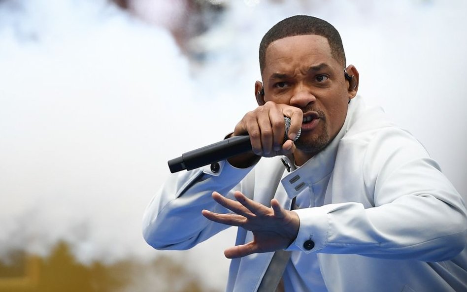 Amerykański aktor Will Smith był jedną z osób wykonujących oficjalny utwór mundialu "Life It Up". Mi