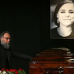 Aleksander Dugin w czasie ceremonii żałobnych po śmierci jego córki, Darii