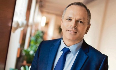 Zbigniew Konieczek, prezes Newagu, informuje, że w ciągu najbliższych miesięcy planowane jest podpis