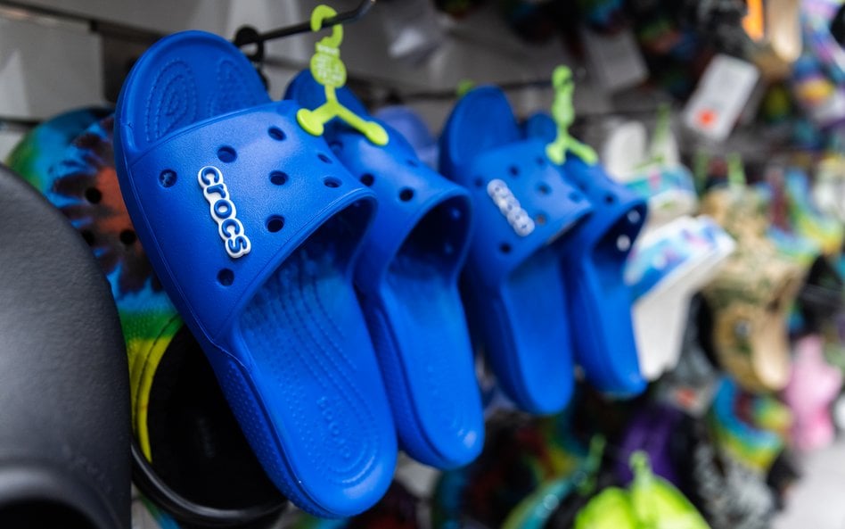 Microsoft zaskoczył. Wypuścił buty Crocs z Windows XP