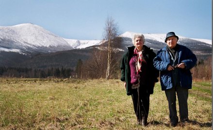 Tadeusz Różewicz zaczął bywać w Karpaczu w połowie lat 90. XX wieku. Później, gdy jego doroczne przy