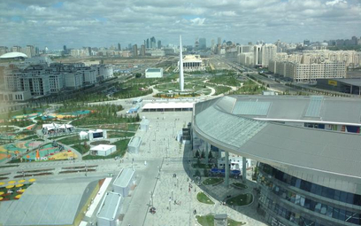 Astana stale się rozwija, co dobrze widać z pawilonu Kazachstanu, górującego nie tylko nad wystawą E