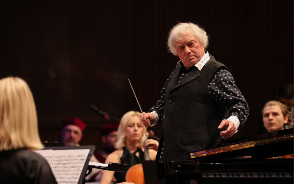 Jerzy Maksymiuk jako doktor honoris causa UMFC, 2023 r.