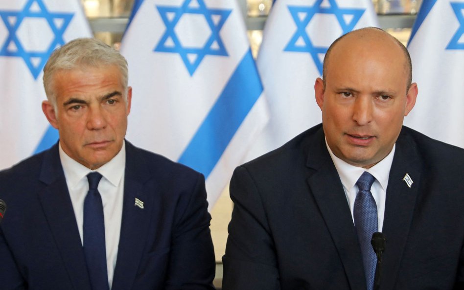 Szef MSZ Izraela Jair Lapid i premier Naftali Bennett