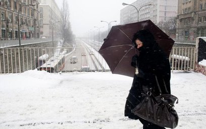 Sytuacja pogodowa zacznie zmieniać się od niedzieli, kiedy wiatr wyraźnie osłabnie. Zmiana ta przyni
