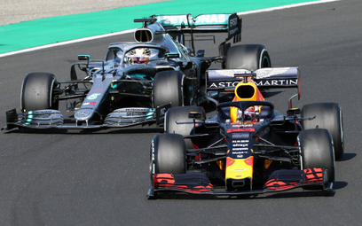 Formuła 1: Pościg Lewisa Hamiltona. Brytyjczyk wygrywa GP Węgier