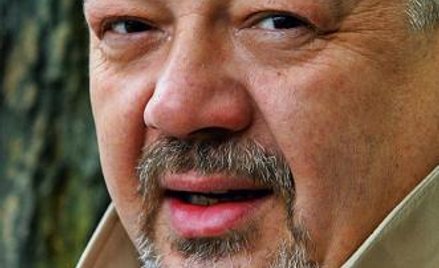 Stanisław Soyka (1959) – wokalista, pianista, skrzypek. Absolwent Akademii Muzycznej w Katowicach. D