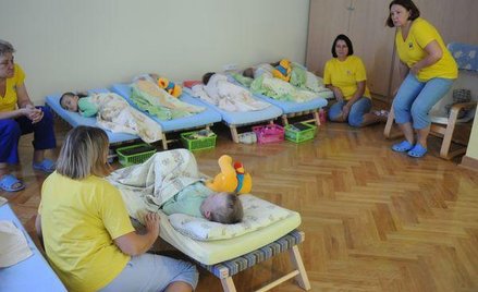 Ustawa żłobkowa: Gminy policzą żłobki, kluby i opiekunów