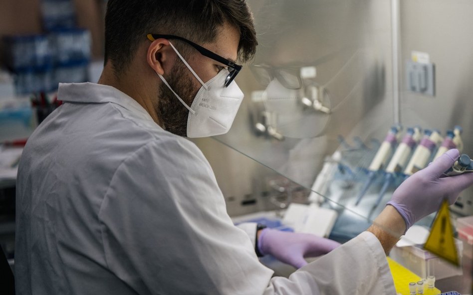 Epidemia w Polsce: 211 nowych zakażeń zakażeń koronawirusem