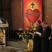 Liturgii pokutnej przewodniczył w Krakowie bp Piotr Libera (z lewej). W homilii mówił m.in., że częś