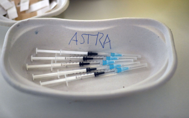 Norwescy eksperci odradzają szczepienia preparatami firm AstraZeneca i Johnson&Johnson