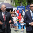 Premier Mateusz Morawiecki i minister zdrowia Adam Niedzielski na konferencji prasowej ws. bezpłatny