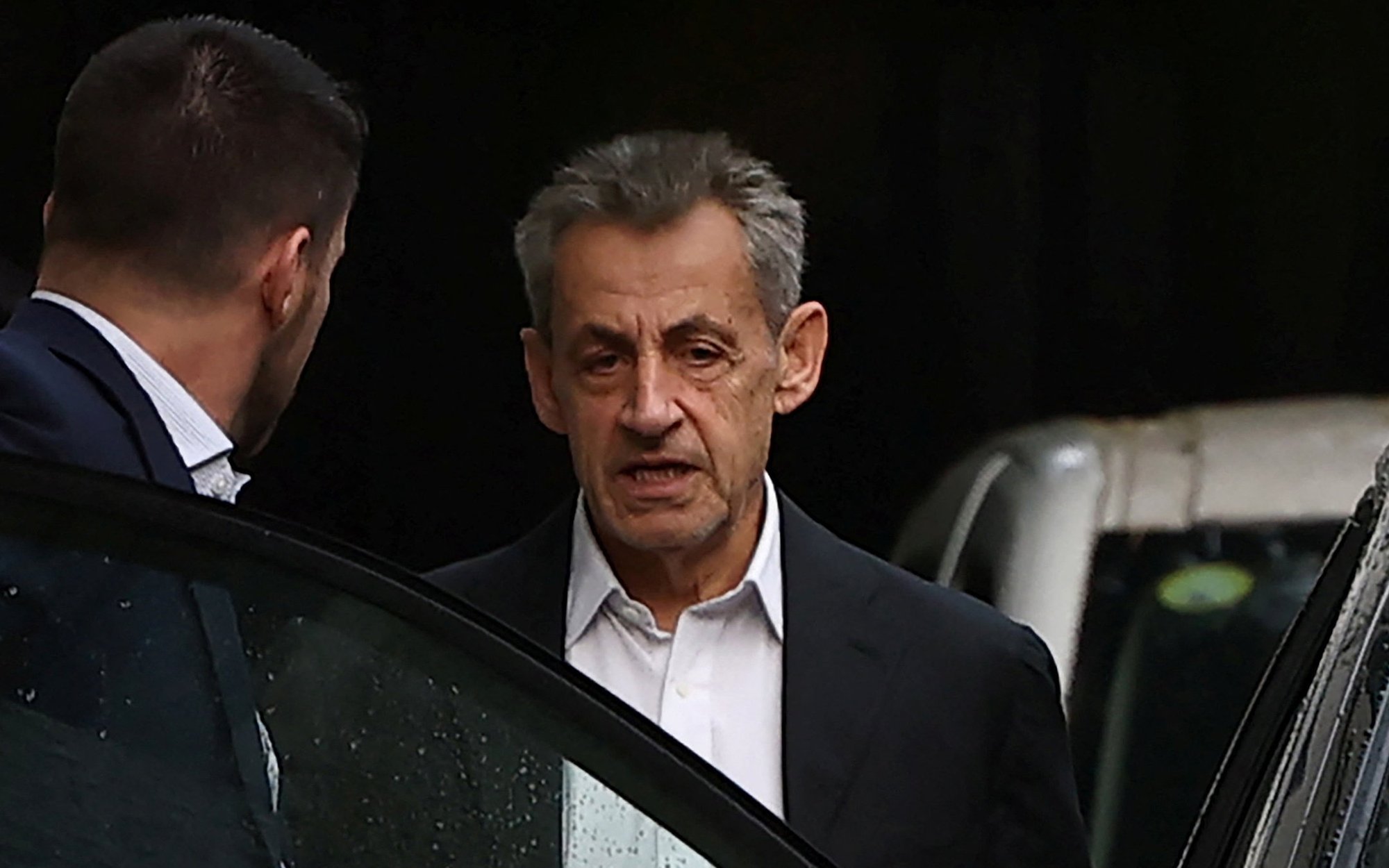 Nicolas Sarkozy idzie do więzienia. Były prezydent Francji rozpoczyna odsiadkę