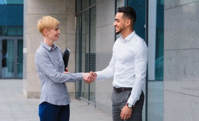 Kiedy umowa ze wspólnikiem staje się umową o pracę?