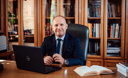 Akademickie wyzwania współczesności – przyszłość uczelni niepublicznych